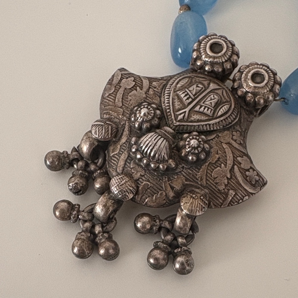 Silver and Blue Agate Beaded Pendant Necklace - Picture 8 of 10